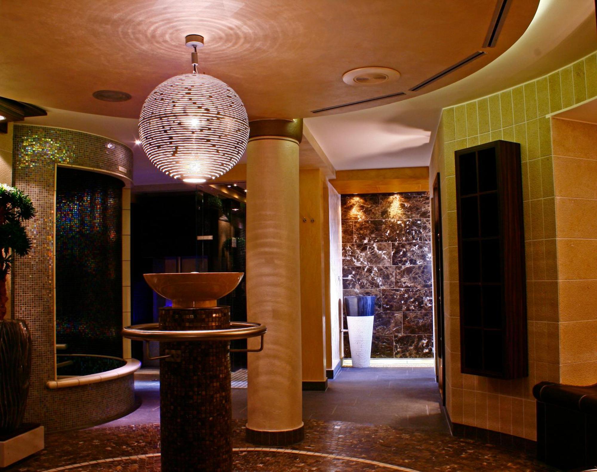Der Heidehof Conference & Spa Resort Gaimersheim Exteriör bild
